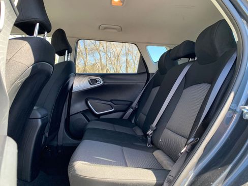 Used 2025 Kia Soul LX w/ LX Technology Package image 23