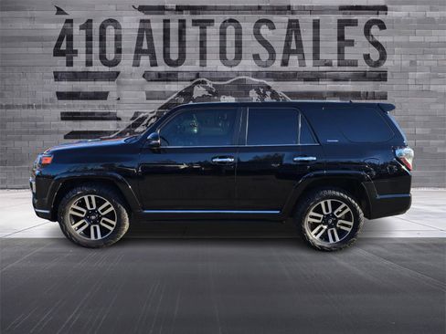 Used 2018 Toyota 4Runner Limited image 7