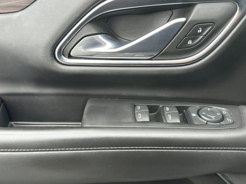 Used 2023 Chevrolet Suburban LS w/ Driver Alert Package image 12