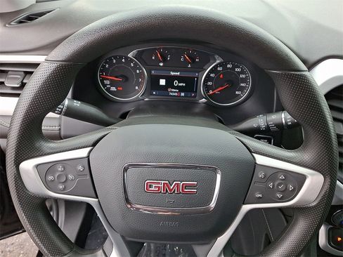 Used 2022 GMC Acadia SLE w/ Driver Convenience Package image 20