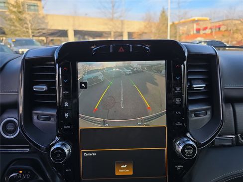 Used 2022 RAM 1500 Limited w/ Body Color Bumper Group image 27