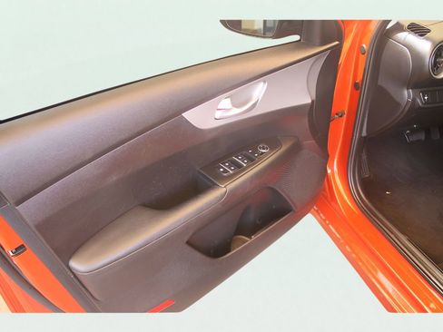 Used 2023 Kia Forte LXS image 30