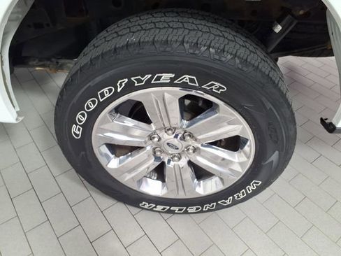 Used 2018 Ford F150 XLT w/ Equipment Group 302A Luxury AWD/4WD image 8