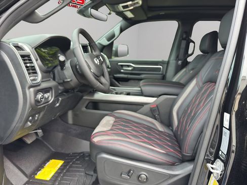 New 2026 RAM 1500 Big Horn AWD/4WD image 4