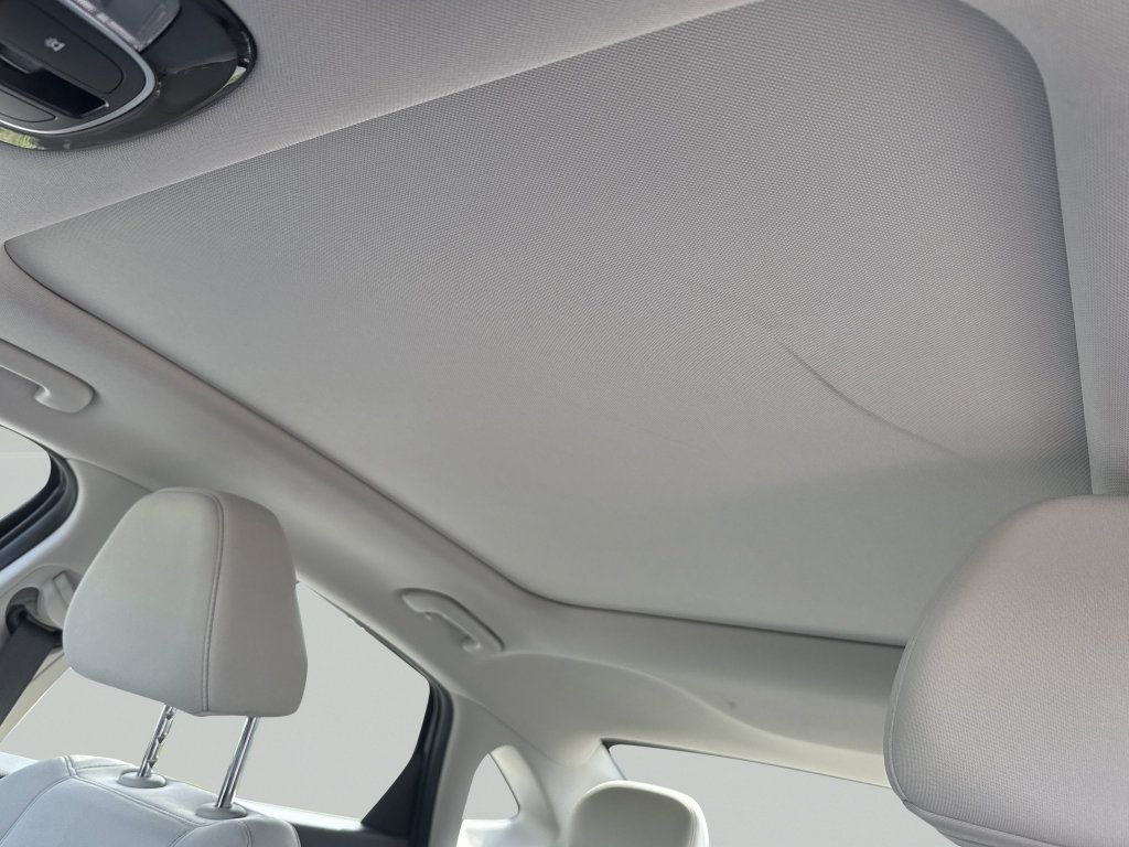 Certified 2025 Hyundai Sonata SEL FWD image 28