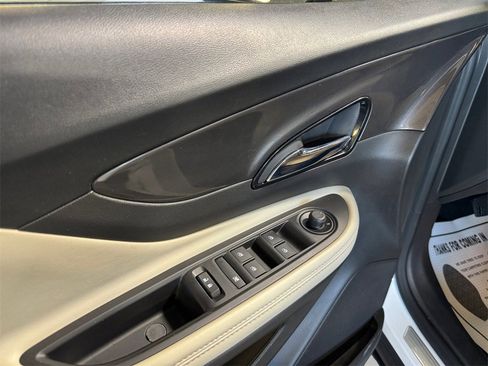 Used 2019 Buick Encore Essence w/ Experience Buick Package image 14