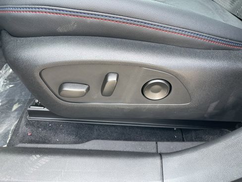 New 2024 Chevrolet Blazer EV RS image 18