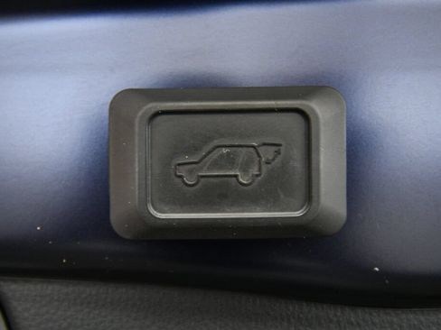 Used 2023 Toyota RAV4 SE w/ Weather & Moonroof Package AWD/4WD image 24