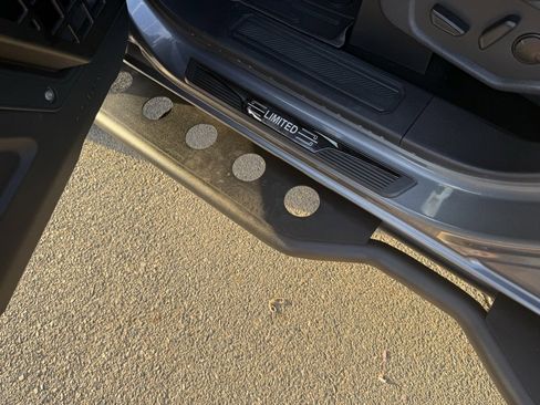 Used 2024 Ford Bronco Outer Banks image 14