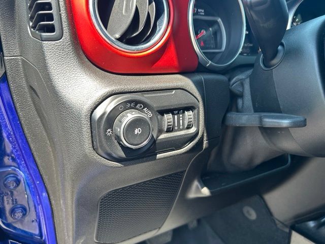 Used 2019 Jeep Wrangler Unlimited Rubicon AWD/4WD image 30