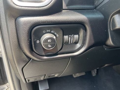 Used 2024 RAM 2500 Laramie AWD/4WD image 17