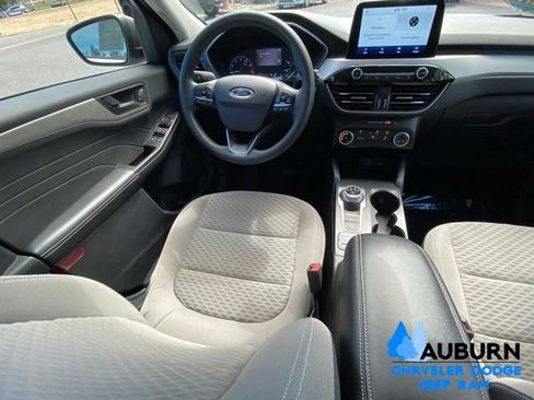 Used 2022 Ford Escape SE FWD image 23