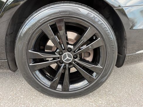 Used 2015 Mercedes-Benz S 550 Sedan image 11