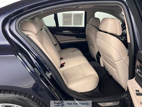 Used 2011 BMW 750i image 32