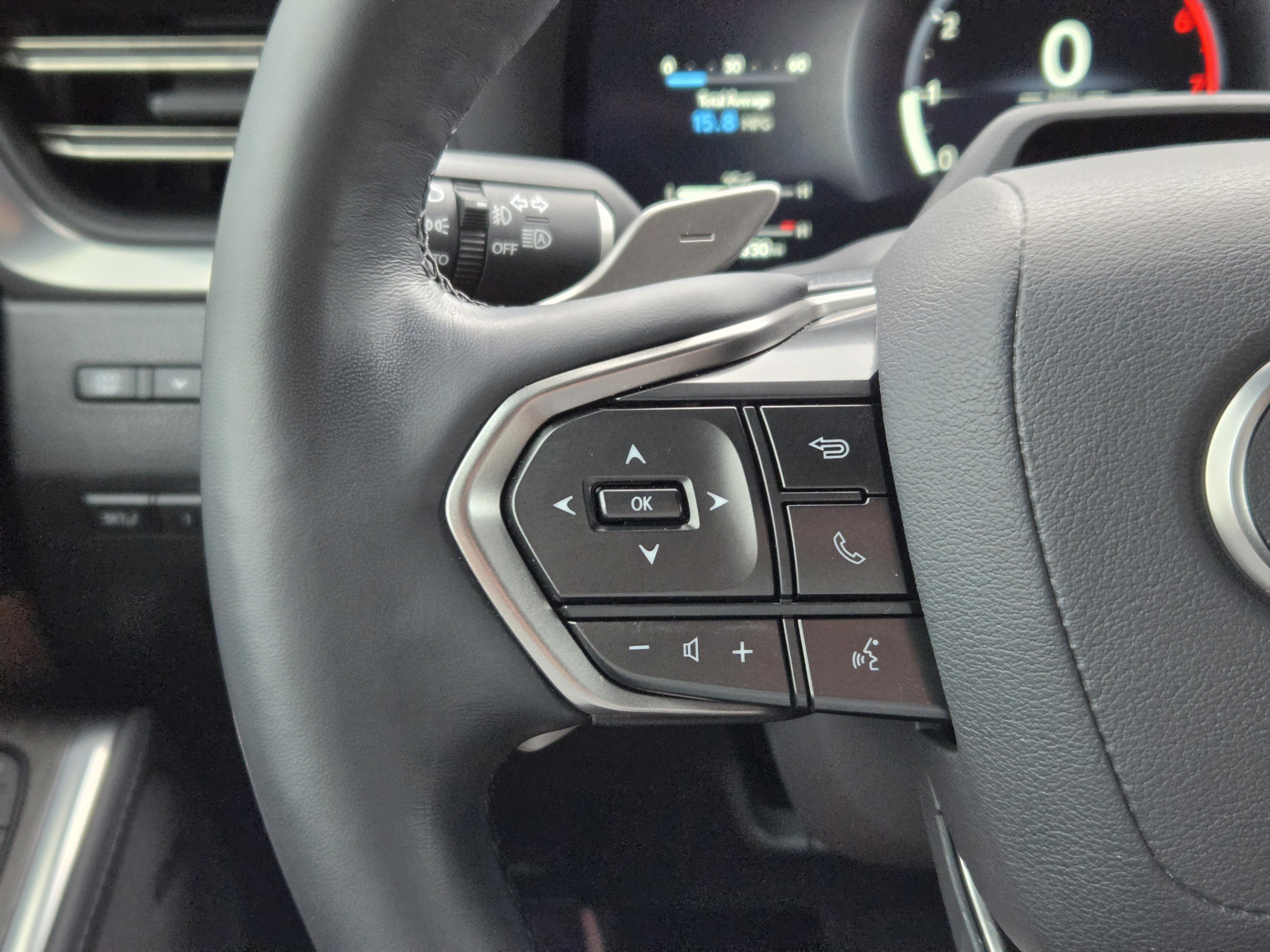 Used 2024 Lexus GX 550 w/ Accessory Package (Z1) AWD/4WD image 28