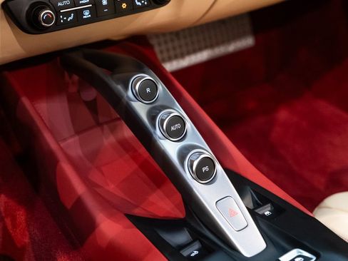 Certified 2022 Ferrari 812 GTS RWD image 39