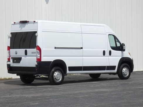 Used 2023 RAM ProMaster 2500 FWD image 3
