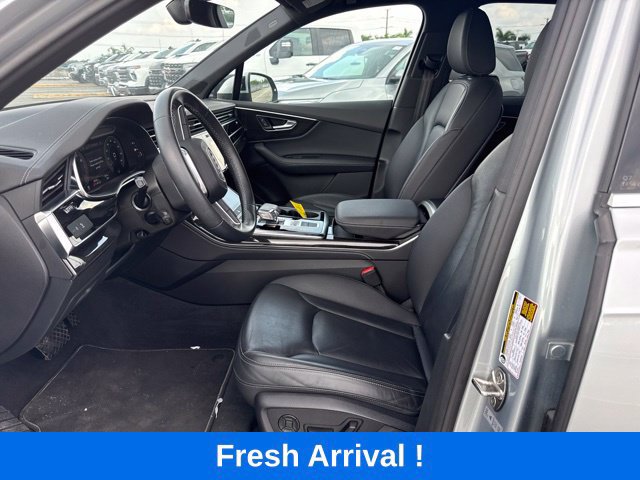Used 2025 Audi Q7 3.0T Premium Plus AWD/4WD image 2