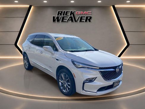 Used 2024 Buick Enclave Avenir w/ Avenir Technology Package AWD/4WD image 9