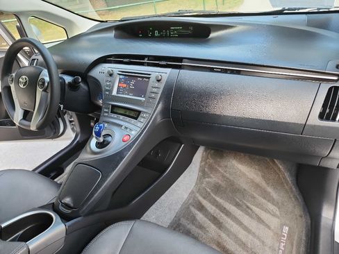Used 2012 Toyota Prius Two FWD image 39