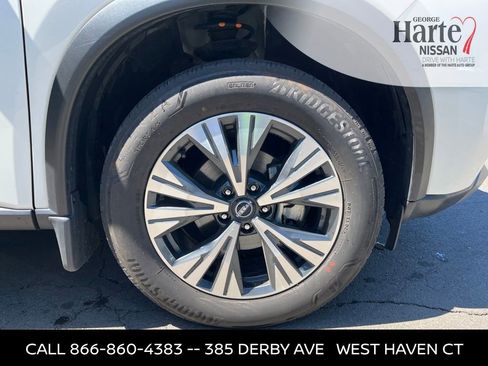 Used 2023 Nissan Rogue SV w/ SV Premium B Package AWD/4WD image 16
