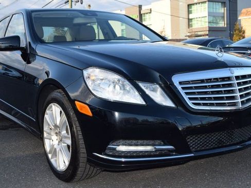 Used 2013 Mercedes-Benz E 350 Sedan image 10