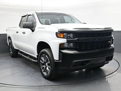 Used 2019 Chevrolet Silverado 1500 W/T w/ WT Convenience Package AWD/4WD image 11