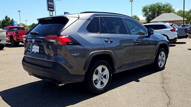 Used 2021 Toyota RAV4 XLE w/ Convenience Package FWD image 8