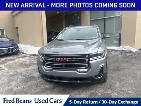 Used 2023 GMC Acadia AT4 w/ Technology Package image 2