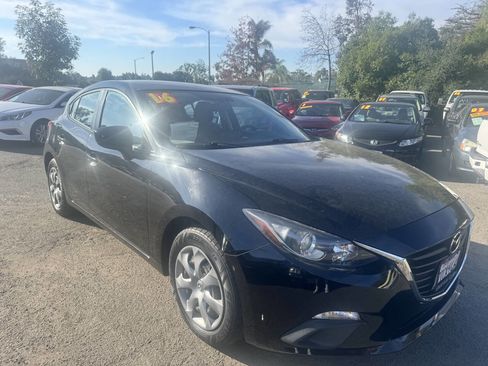 Used 2016 MAZDA MAZDA3 i Sport image 1