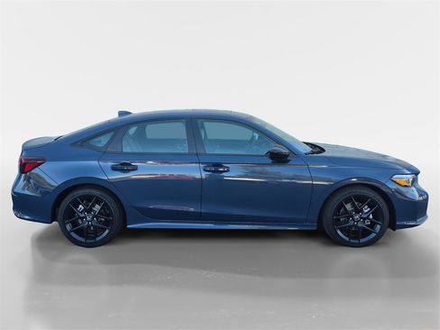 Certified 2025 Honda Civic Sport image 3