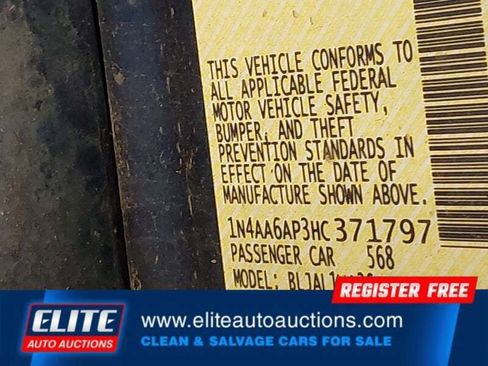 Used 2017 Nissan Maxima SR w/ Interior Lighting Package image 17