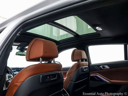 Used 2023 BMW X6 xDrive40i w/ M Sport Package image 12