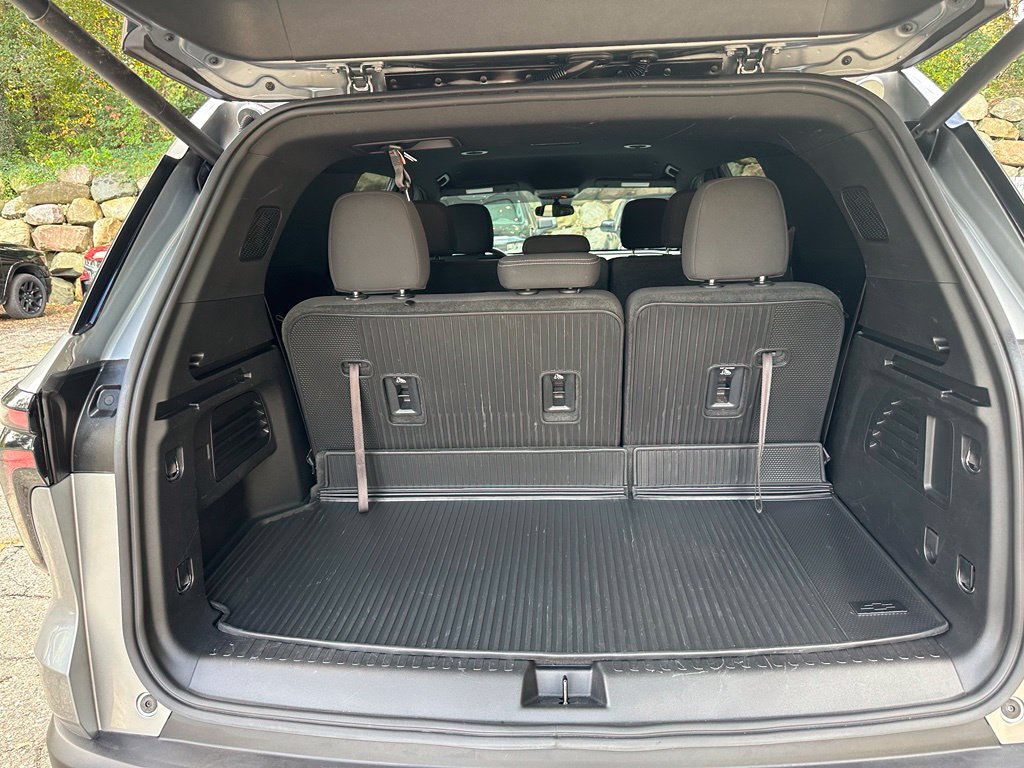 Used 2024 Chevrolet Traverse LS w/ LPO, Floor Liner Package FWD image 27