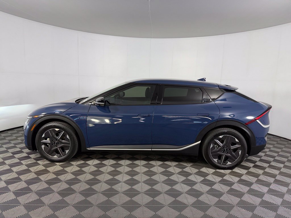 Used 2025 Kia EV6 Light RWD image 10