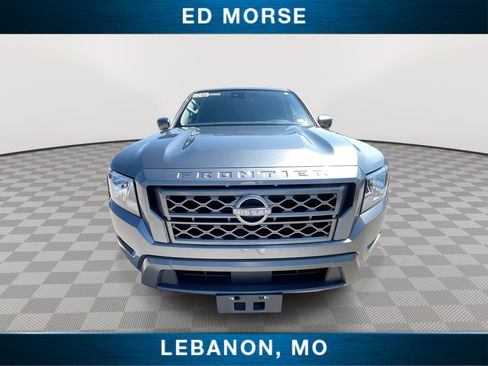 Used 2023 Nissan Frontier SV AWD/4WD image 3