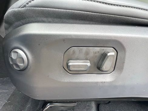 New 2025 Jeep Wrangler Unlimited Rubicon image 29