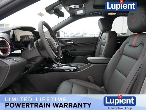 New 2026 Chevrolet Trax RS w/ Sunroof Package image 14