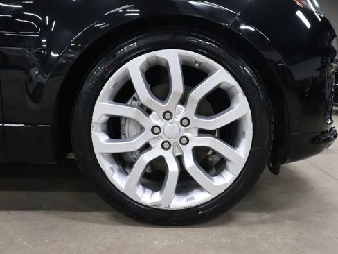 Used 2019 Land Rover Range Rover Sport HSE image 34