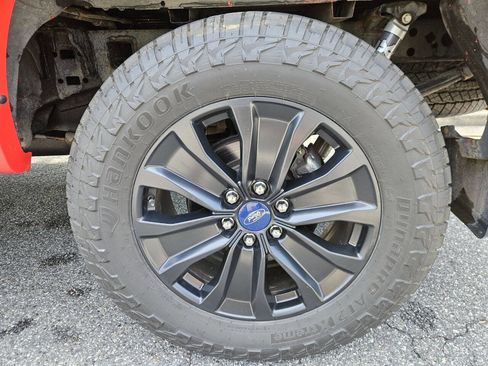 Used 2019 Ford F150 XLT w/ Equipment Group 302A Luxury image 27