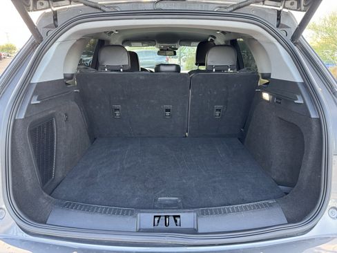 Used 2021 Lincoln Corsair Standard w/ Equipment Group 101A image 15