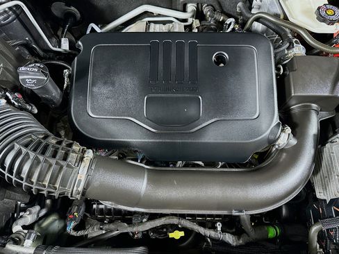 Used 2022 Chevrolet Blazer LT image 32