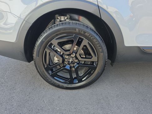 Certified 2024 Kia Telluride SX Prestige X-Line AWD/4WD image 12