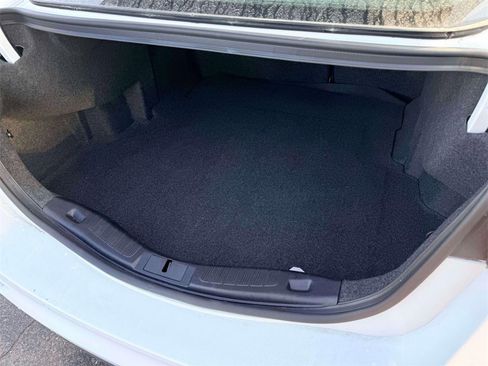 Used 2020 Ford Fusion SE image 9