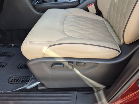 Certified 2024 Nissan Armada Platinum w/ Captain's Chairs Package RWD image 24