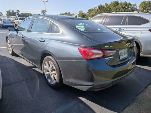 Used 2019 Chevrolet Malibu LT w/ Leather Package FWD image 4