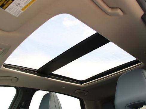 Certified 2023 Nissan Ariya image 18