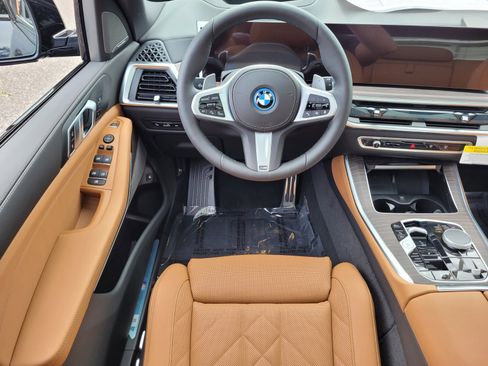 New 2026 BMW X5 xDrive50e w/ M Sport Package image 12