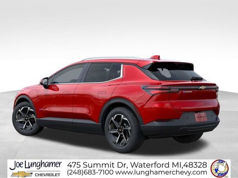 New 2026 Chevrolet Equinox EV LT FWD image 3
