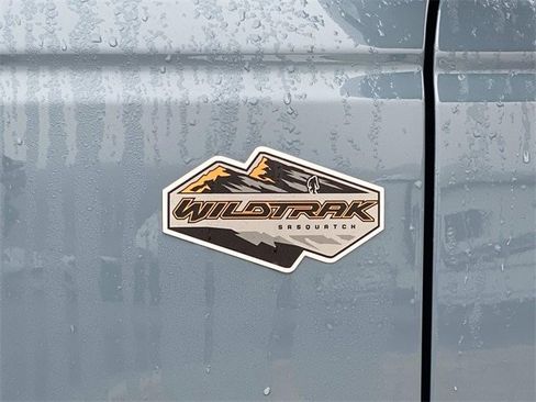 Used 2023 Ford Bronco Wildtrak image 46